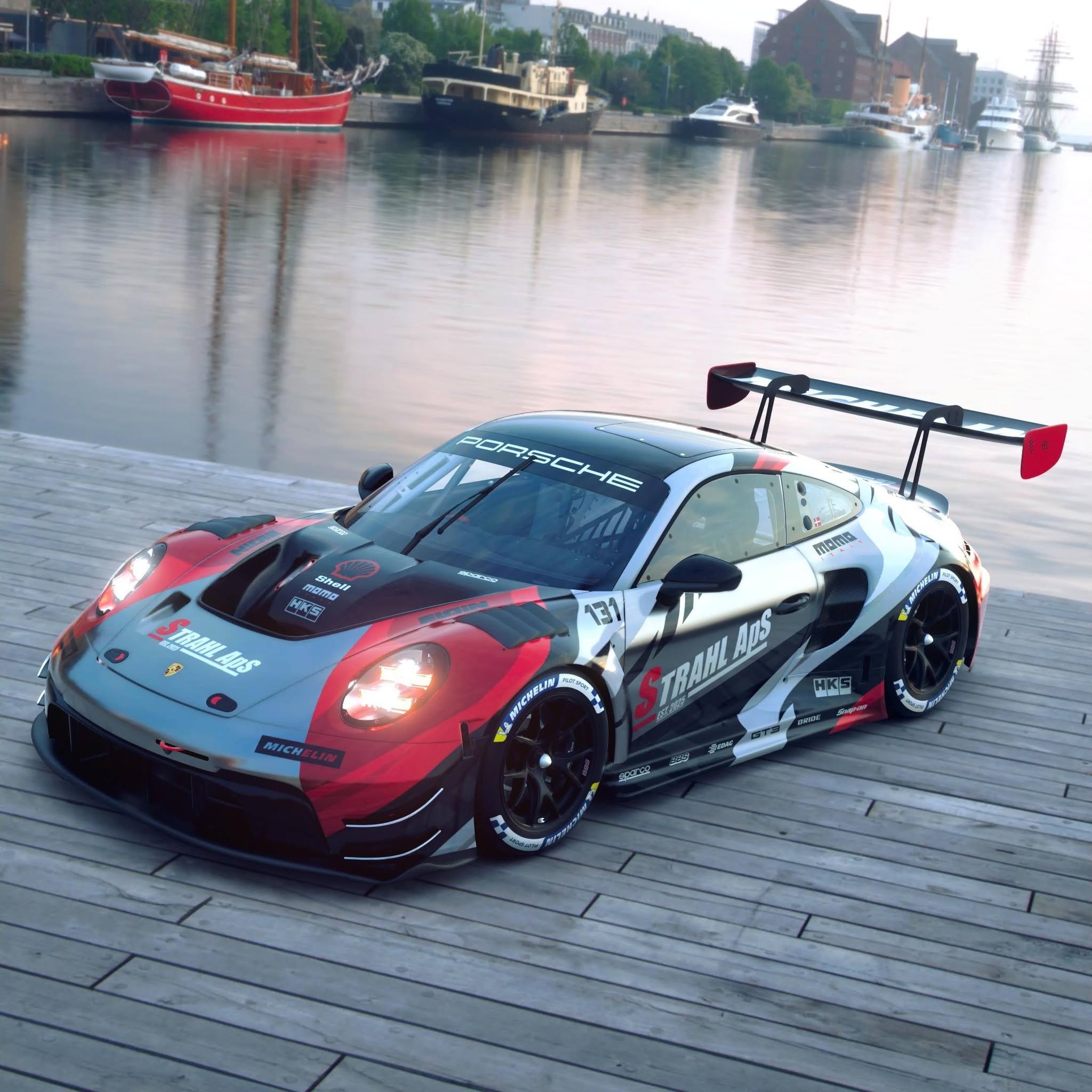 Porsche GT3 R Image 1